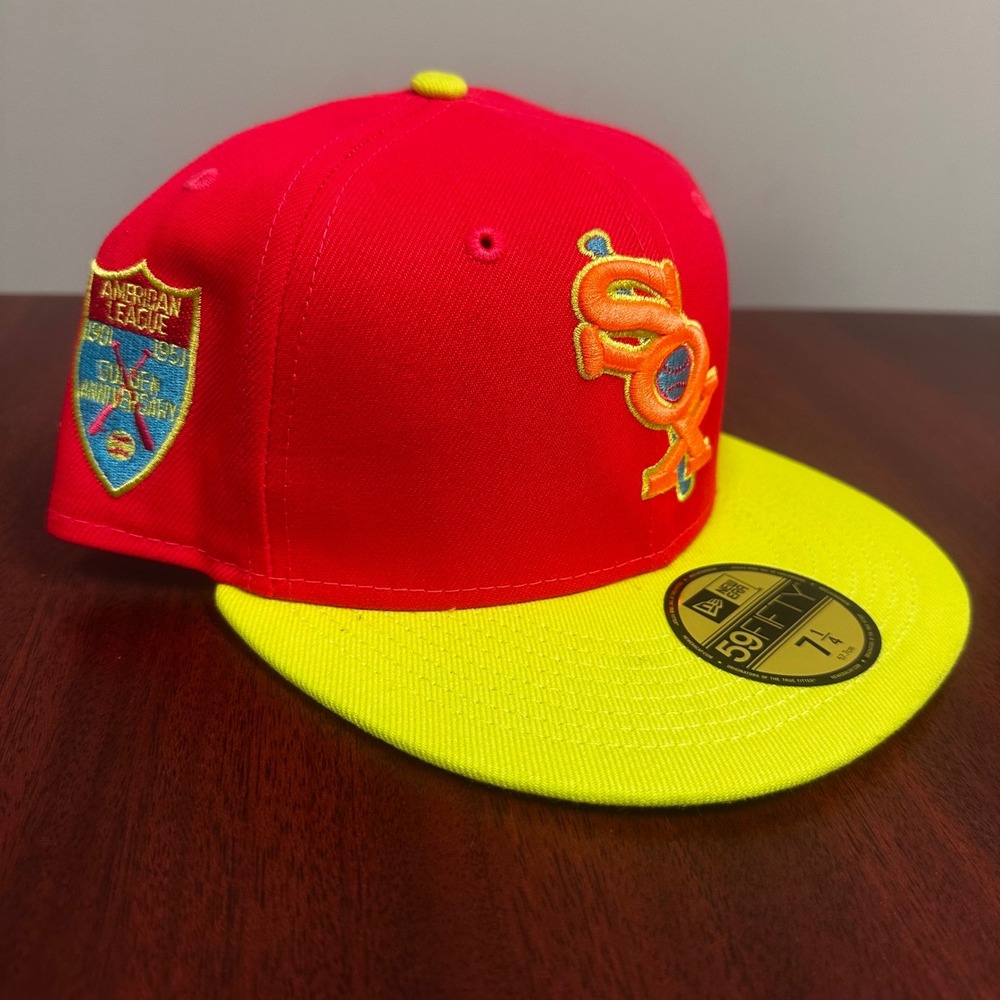 New Era Chicago White Sox Hat Men 7 1/4 Lava Highlighter Combo 59FIFTY Side NEW